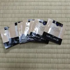 Giorgio Armani designer lift 20個のサムネイル