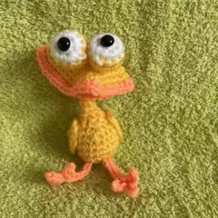 あみぐるみ 黄色のキャラクター ストラップ付き