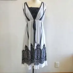 黒キャミワンピースと白ロングワンピースセットフリーsizeのサムネイル