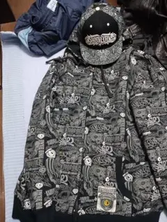 Item thumbnail for item 769f213c-8be4-48e6-8e6a-92381c1cb3e1