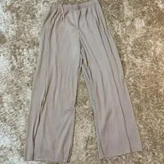 【UNIQLO】 プリーツストレートガウチョパンツ (M) ベージュ ゆるっと