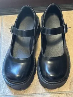 厚底パンプス Sサイズ 黒 おでこ靴のサムネイル