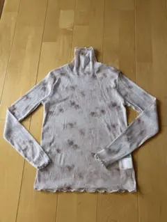 透け感タートルネック長袖トップス