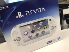 PlayStation®Vita（PCH-2000シリーズ） Wi-Fiモデル…
