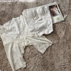 bloom luxe コルセットとガードルセット　にんホワイト