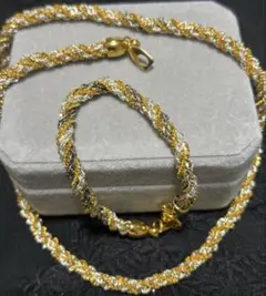 ヴィンテージゴールドシルバー ツイストネックレスとブレス　編み込み?年代物レトロ