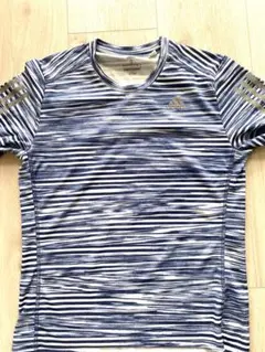 adidas ランニングウェア Tシャツ Sサイズのサムネイル