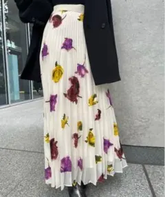 Ameri 完売商品】新作MEDI MIA BARREL PANTS S - メルカリ