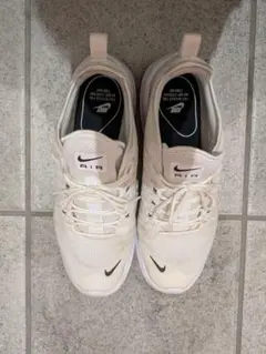 Nike Air Max　AXISホワイト スニーカー
