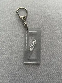 be:first キーホルダー