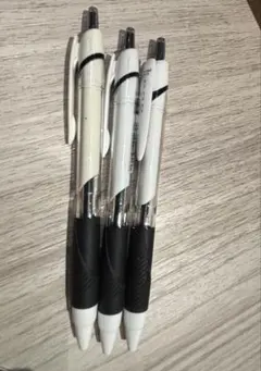 Item thumbnail for item 007323ab-4a10-4670-bb58-4a1606d0444a