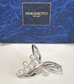 【希少✨】MIKIMOTO パール ブローチ 7珠 リーフ 本真珠 シルバーのサムネイル