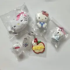 ハローキティ　サンリオ　キーホルダー