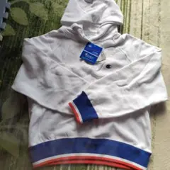 チャンピオン新品パーカー