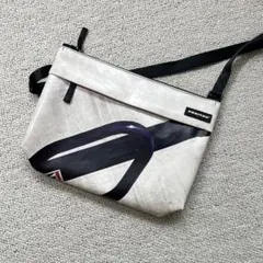 FREITAG LOU ショルダーバッグ ホワイト/ブラック 楽天市場】FREITAG フライターグ F553 LOU SHOULDERBAG