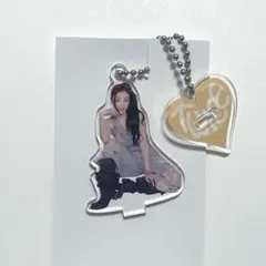 TWICE ジヒョ ミニアクスタチャーム This is for popup