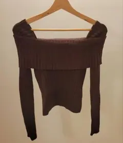 オフショルダーリブニット ダークブラウン