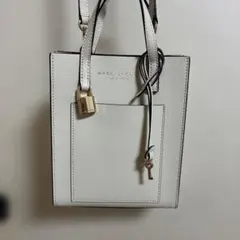MARC JACOBS ホワイトレザーショルダーバッグ
