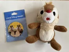 ディズニー　チップとデール　デールぬいぐるみ バッジ付き