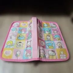 Sanrio サンリオ　キャラクターズ　通帳ケース/母子手帳ケース/マルチケース