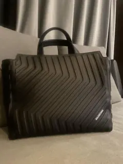 バレンシアガ　BALENCIAGA CAR medium BAGのサムネイル