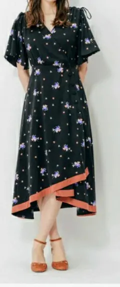 花柄　ワンピース　シュプリームララ