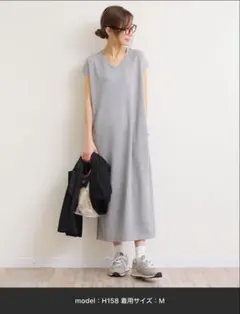 and me Vネック フレンチスリーブ ロングワンピース グレー Mのサムネイル