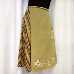 ヴィンテージ　エスニック ボタニカル刺繍　カラフル縞模様　個性派スカート