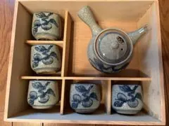 有田焼　青い葉模様の急須と湯呑みセット