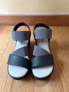 新品maRemaRe（マーレマーレ）お洒落なサンダルSのサムネイル