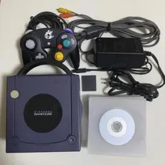 ゲームキューブ本体+ソフト19タイトル+周辺機器　(任天堂)