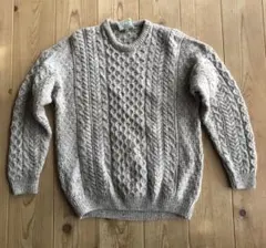 Carraig Donn ケーブルニットセーター ベージュ