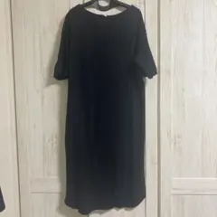 【匿名配送】GU ジーユー　黒　Tシャツワンピース　ブラック　Mサイズ　半袖