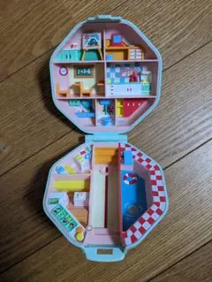 エンジェルポケット 虹の妖精 プールのある学校・八角形・パステルブルー