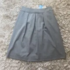 【新品未使用】フレア/台形スカート 膝丈スカートのサムネイル