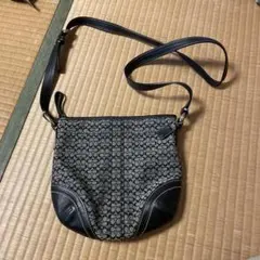 Coach モノグラムショルダーバッグ