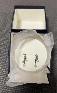 (箱なしで発送します)4℃ パール付きピアス シルバー