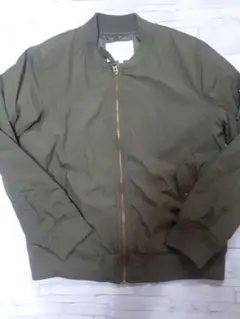 アウタージャケット　ブルゾン　カーキ　M ハニーズ　匿名発送