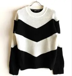 SHEIN ボーダーV字型ニットセーター S