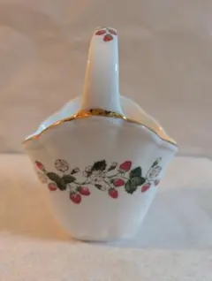 小物入れ お菓子入れ 陶器 いちご柄のサムネイル