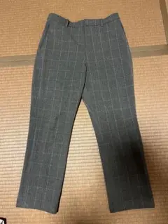 グレー スラックス