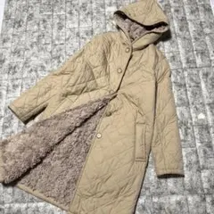 【人気】マッキントッシュ　キルティングコート　ベージュ　裏ボア　フード