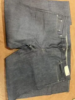 ユニクロ　大きめサイズ　ジーンズ　ストレッチセルビッジ　スリムフィットw42