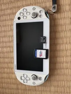 PSVITA PCH 2000 プレイステーションヴィータ 本体カード付き