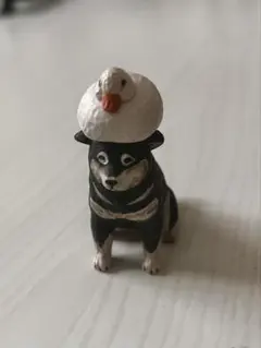 あかねの木彫り　アヒルと犬　柴犬　ガチャガチャ　カプセルトイ　キタンクラブ