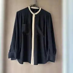ベイジ　BEIGE, ブラウス　黒　パイピングのサムネイル
