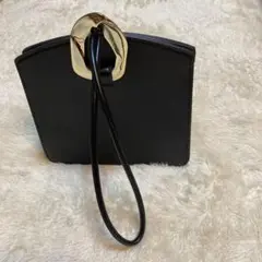未使用に近い　ADAM ET ROPE 黒色GOLD金具付き　お洒落バッグ