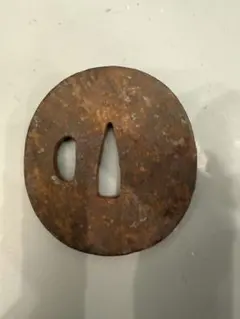 鉄製 円形鍔(つば) 直径約8.5cm 鉄製 花模様 鍔(つば) 直径約8.5cm - メルカリ
