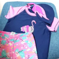 キッズ　水着、3点セット、ラッシュガードタイプ、帽子付、サイズ8 130位