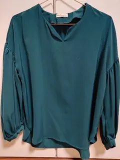 美品earth music&ecology グリーン カットソー キレイめ